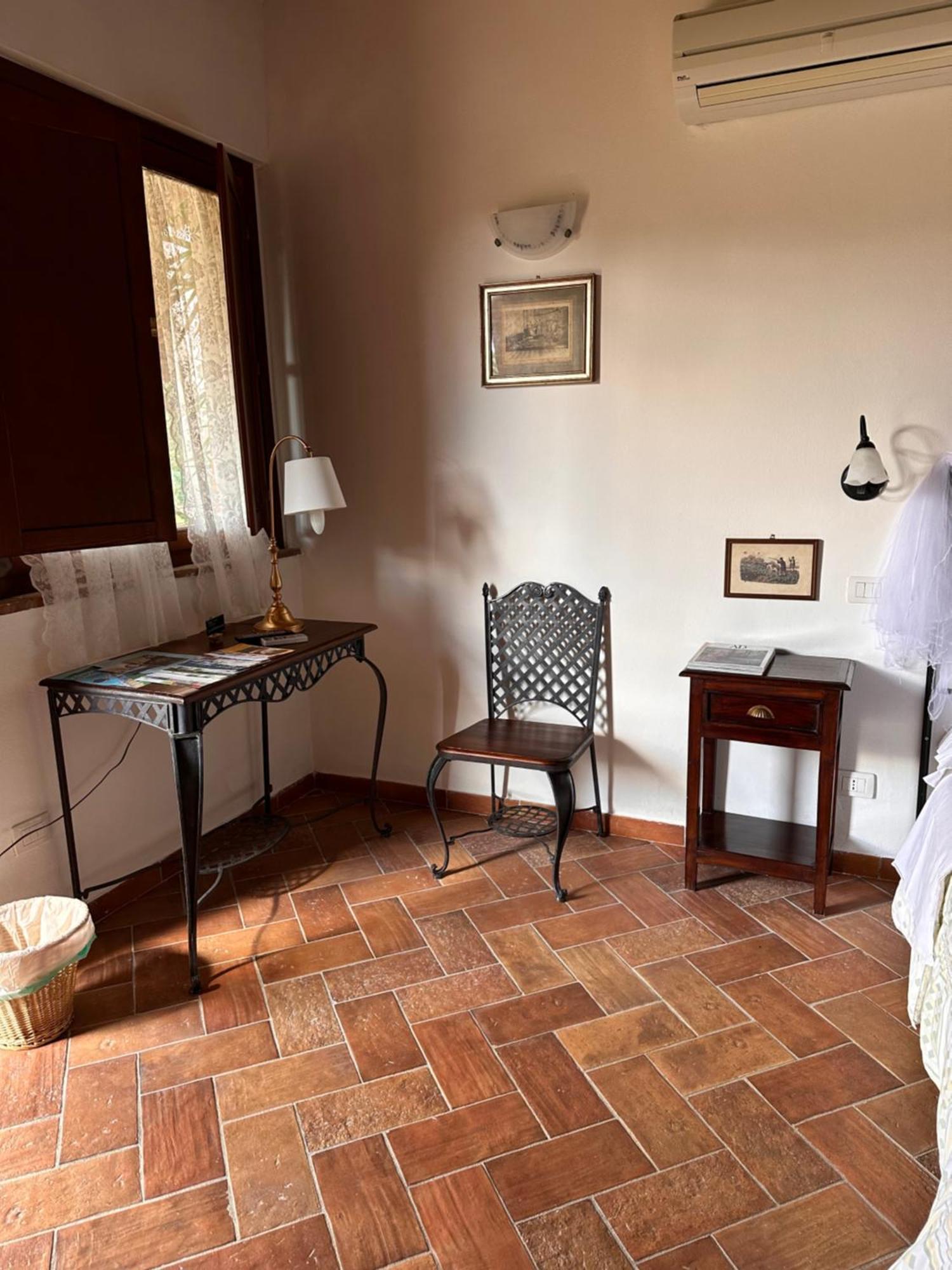 Agriturismo Il Puntoncino Marsiliana Exterior foto